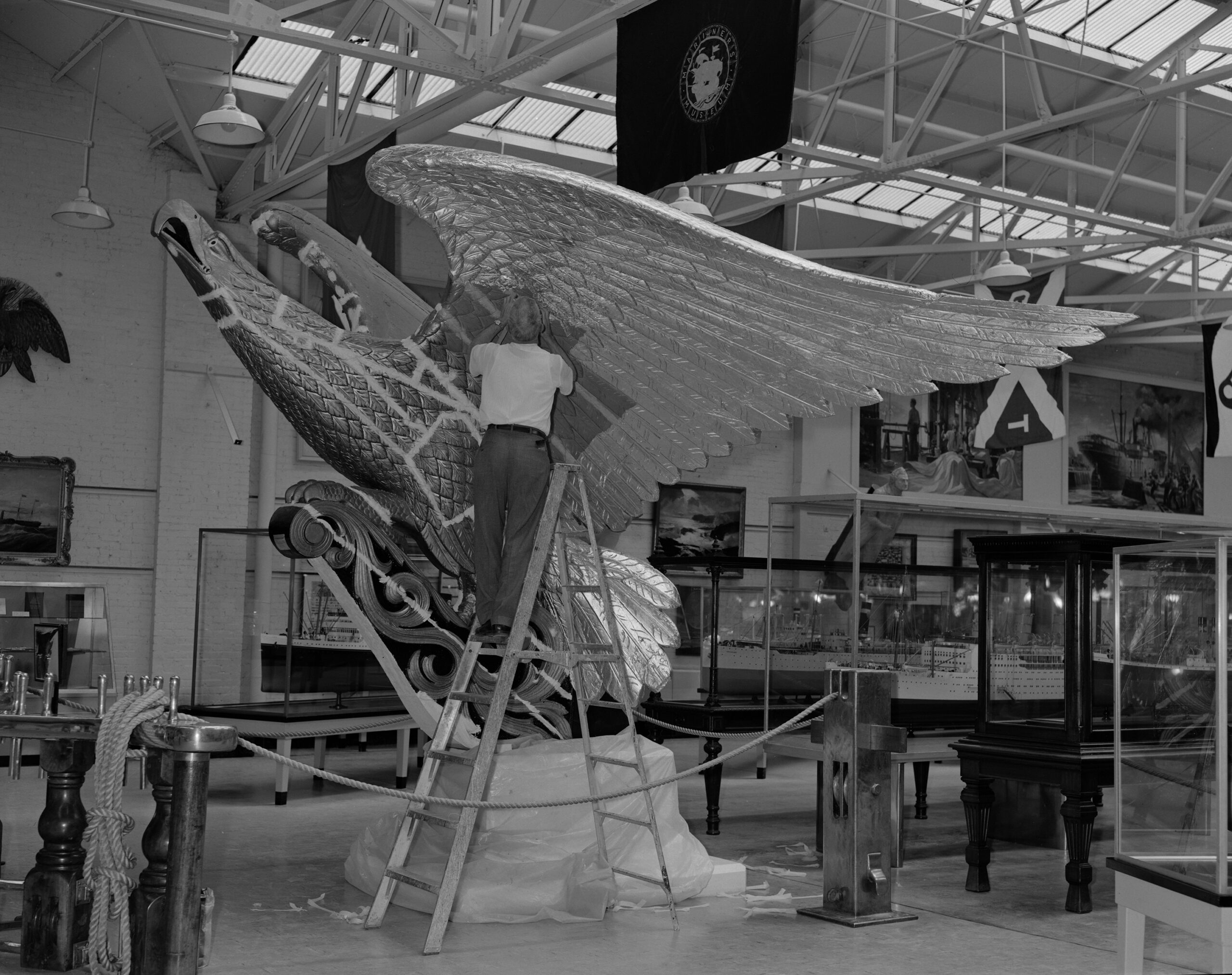 Figurehead In Charge Kittery Master Carver Created Giant Eagle Figurehead - SeacoastHistory